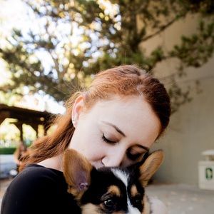 Meet your Posher, Abigail